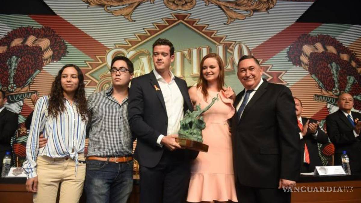 Entrega Saltillo su máxima presea