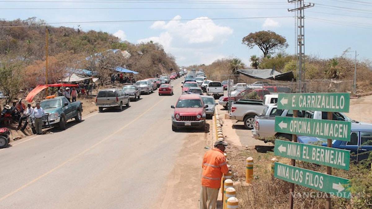 Hallan nueva fosa en Guerrero y piden buscar a los 43 normalistas
