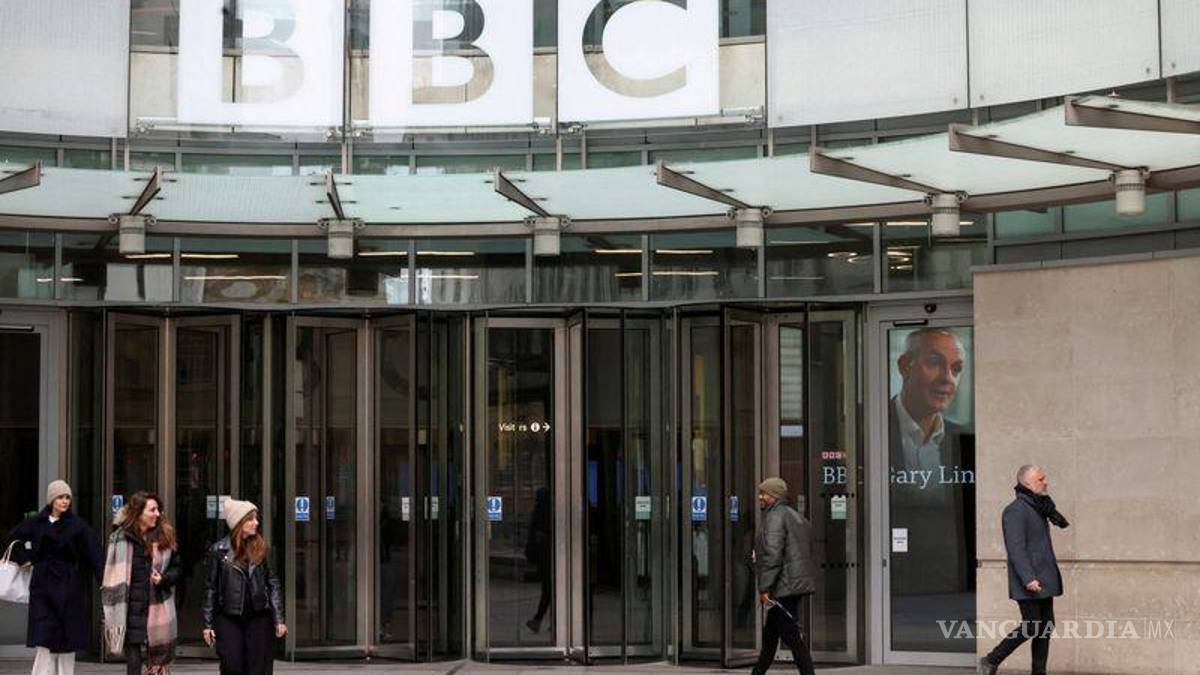 Director de la BBC renuncia tras las críticas por la edición de discurso de Trump