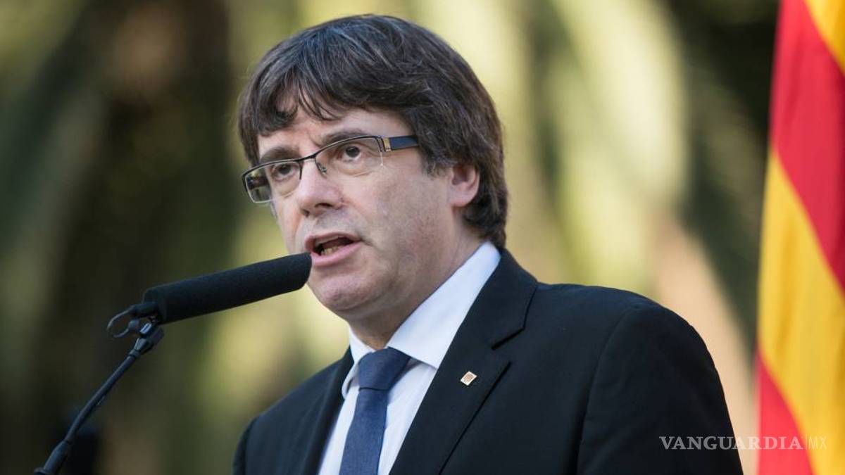 Puigdemont amenaza a Rajoy: si hay 155, "el Parlament votará la independencia"