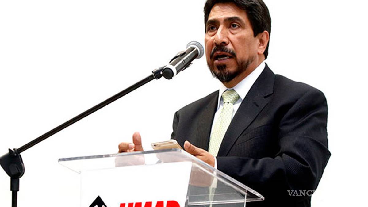 Mujeres son víctimas de feminicidios por liberales, dice rector de universidad en Puebla