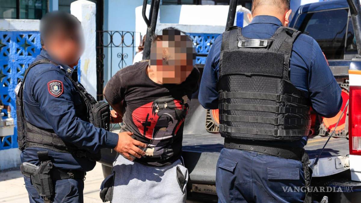 Vecinos de Guadalupe, Nuevo León someten y atan a presunto ladrón