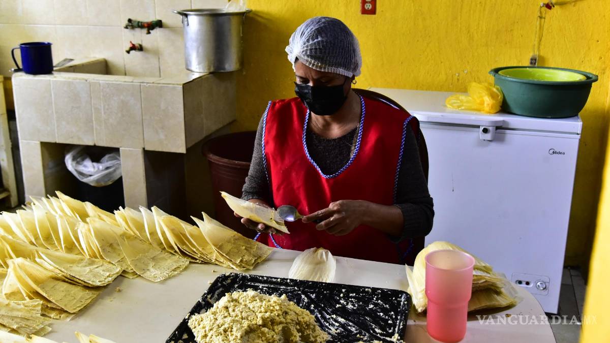 Del molino a la mesa, el arte de hacer tamales; una tradición de 40 años