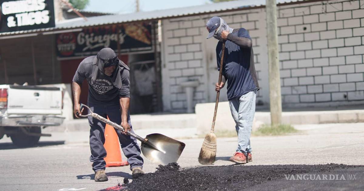 Amplían trabajos de bacheo y reparación de calles en Sabinas