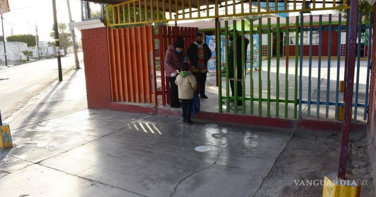 125 municipios del Estado de México regresan a clases presenciales tras ola violenta