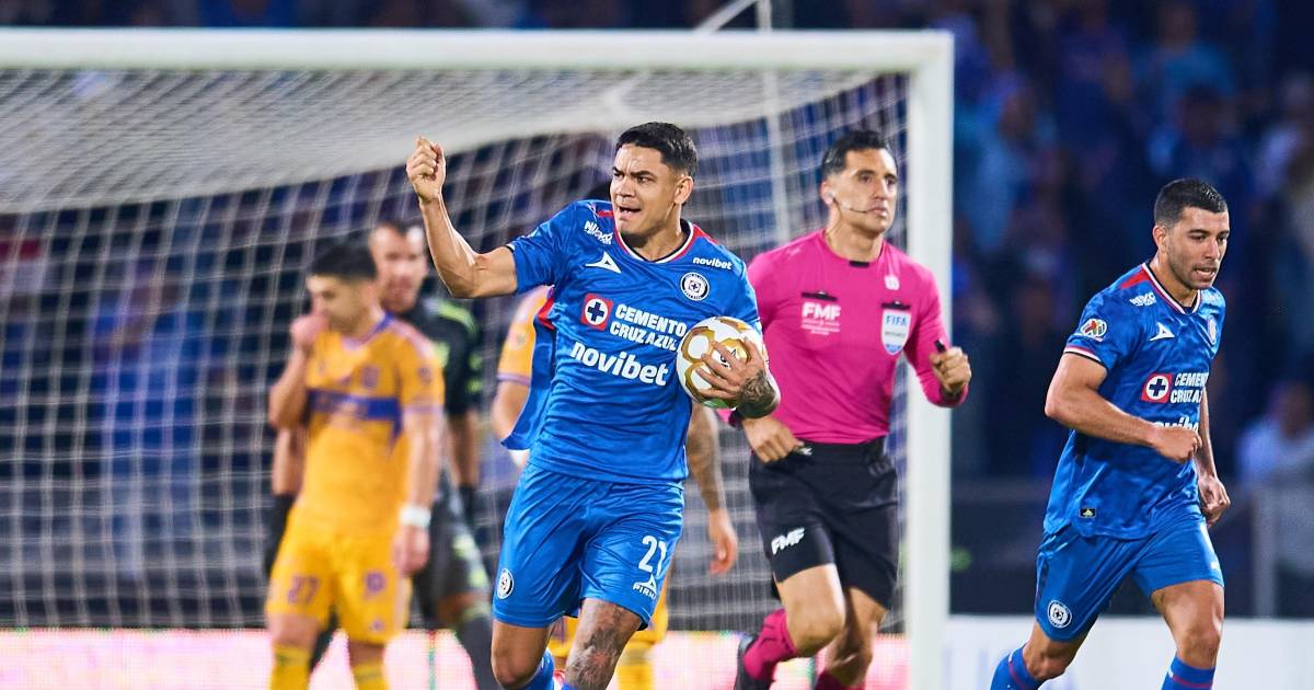 ¡Con todo y polémica! ‘Toro’ Fernández responde y Cruz Azul empata la Semifinal ante Tigres