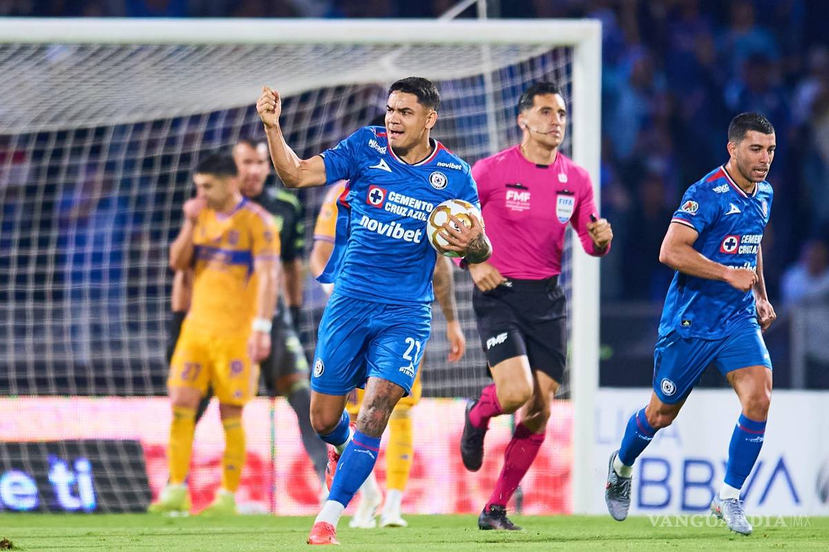 ¡Con todo y polémica! ‘Toro’ Fernández responde y Cruz Azul empata la Semifinal ante Tigres