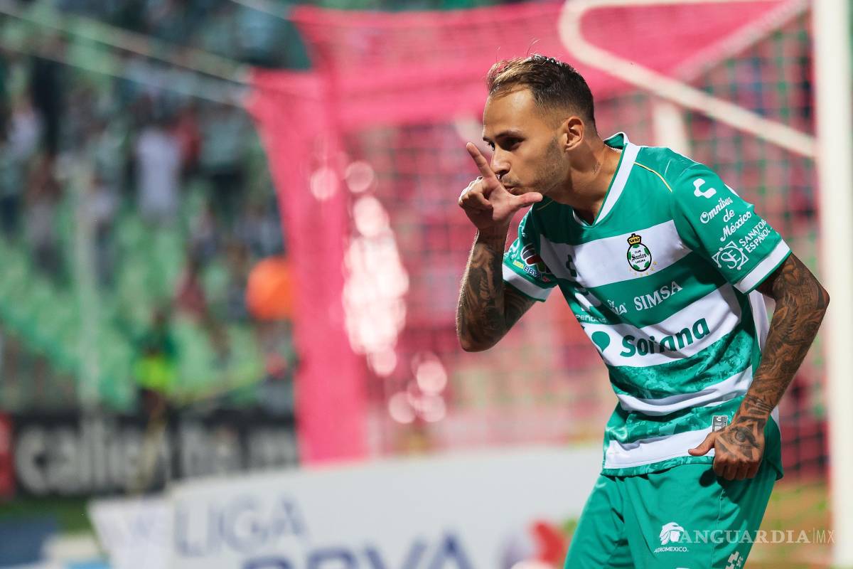 Santos Laguna vence 3-1 a Querétaro y revive en la pelea por el Play-In del Apertura 2025