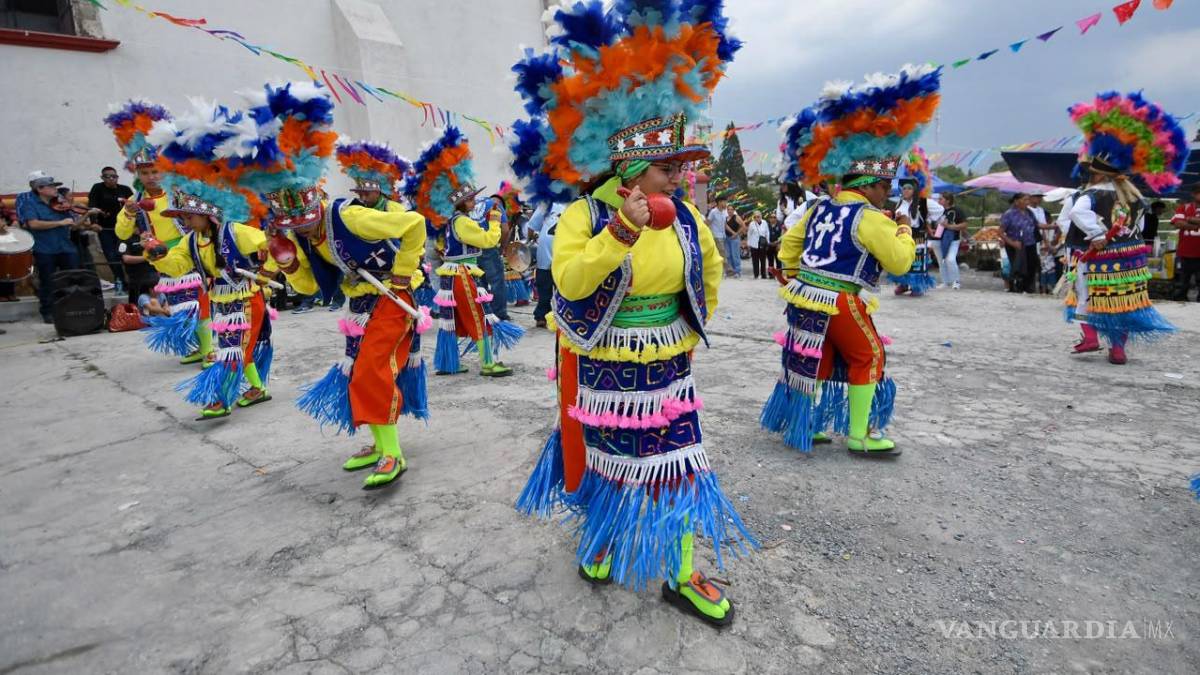 Entre tambores y huaraches, Procesión de la Cera celebra 186 años en Saltillo