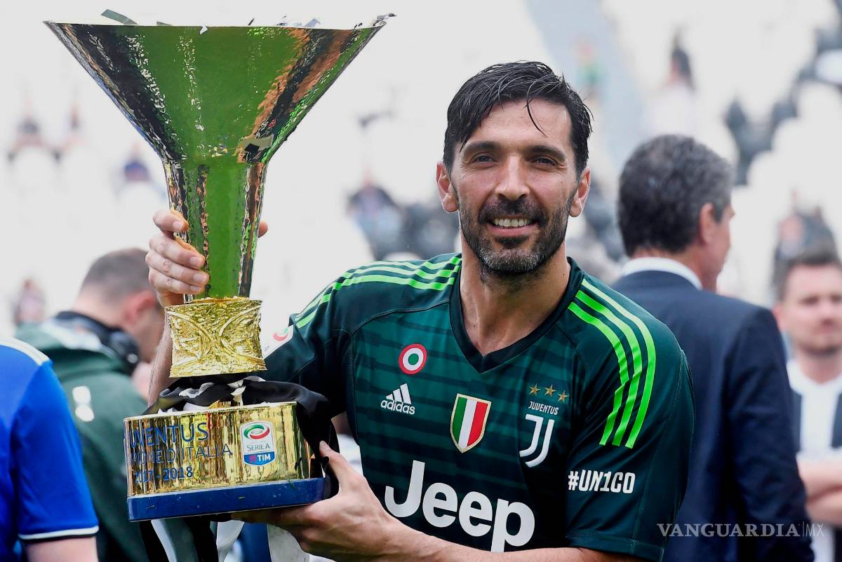 $!Con el Scudetto en lo alto, Buffon se despide de la Juventus