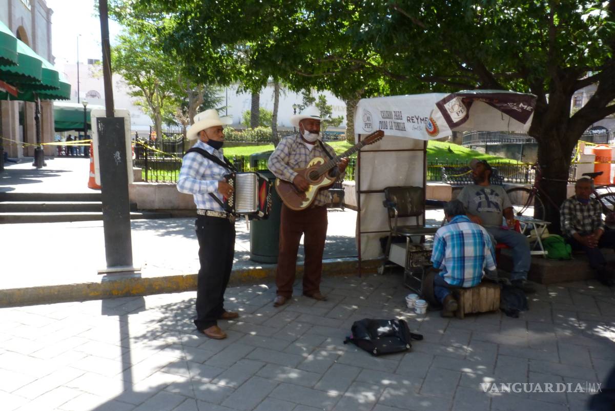 $!Ni la cuarentena acaba con la esencia de la Plaza Acuña en Saltillo