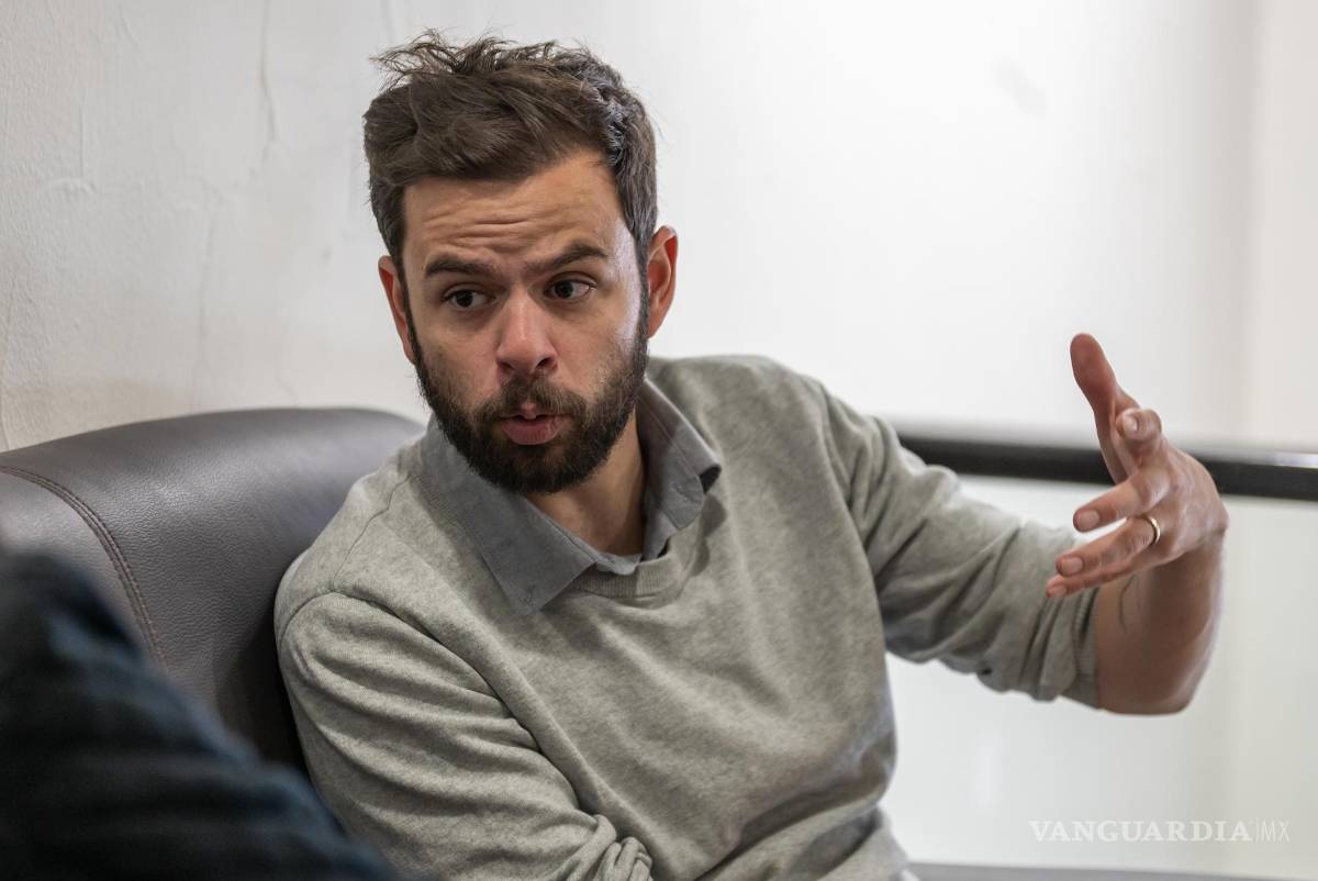 $!El representante del Mecanismo de Esclarecimiento Histórico de la Comisión de la Verdad de la 'Guerra Sucia, Carlos Pérez Ricart en Monterrey (México).