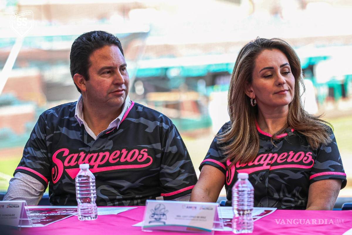 $!El alcalde Javier Díaz y la presidenta del DIF Saltillo, Luly López, anunciaron que el juego con causa recaudará fondos para atender a personas con espectro autista.