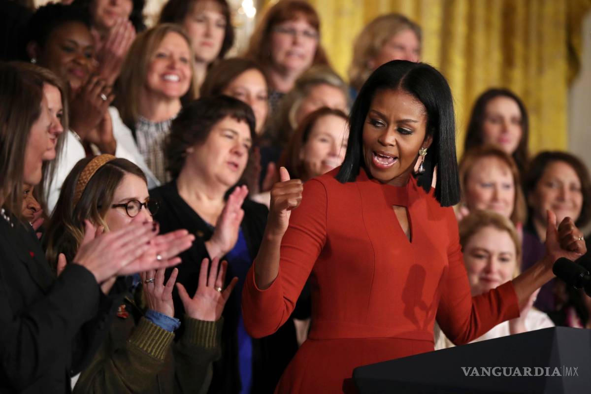 ‘No dejen que nadie les diga que no importan’: Michelle Obama