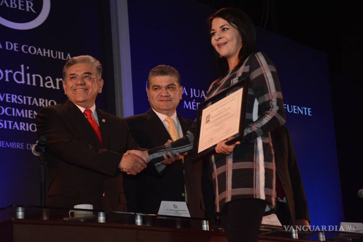 Reconoce UAdeC a docentes, investigadores y alumnos