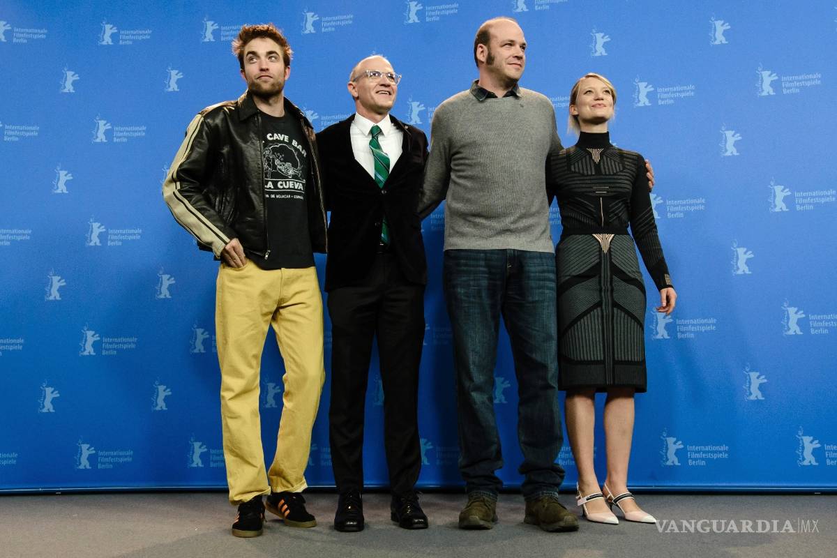 &quot;Damsel&quot;, un irónico western sobre torpezas masculinas provoca risas en la Berlinale