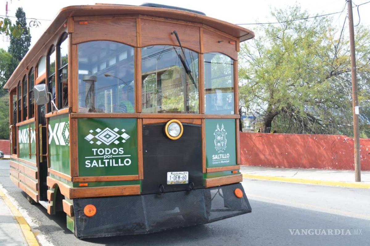 Artesanos locales afectados por la suspensión del Turibús en Saltillo