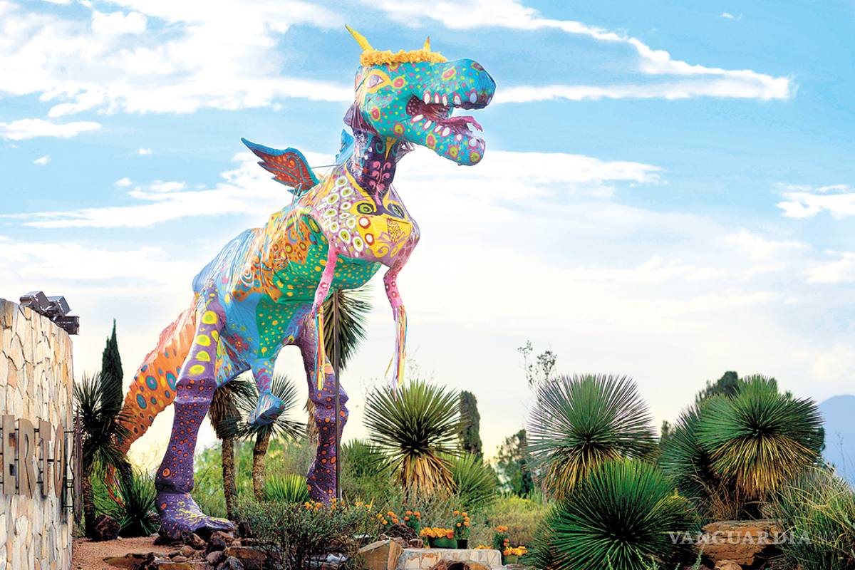 Celebra Museo del Desierto con verbena y alebrije gigante