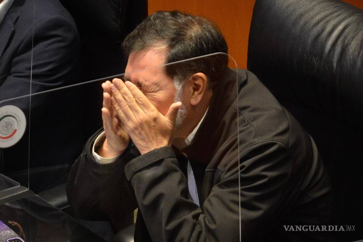 ‘Tropieza’ Fernández Noroña; confunde Oaxaca con Puebla, y ahora dice que en Guelatao no hay cines