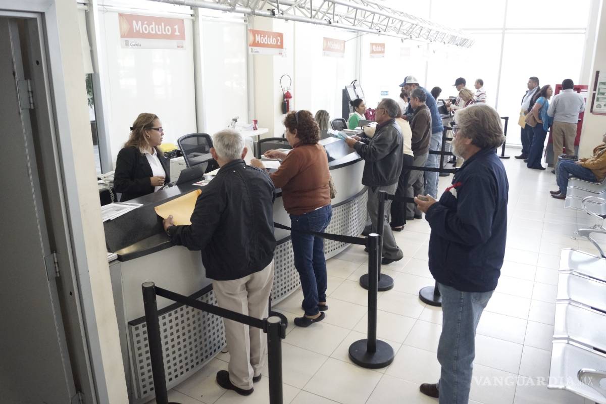 Morosos más de 120 mil dueños de vehículos