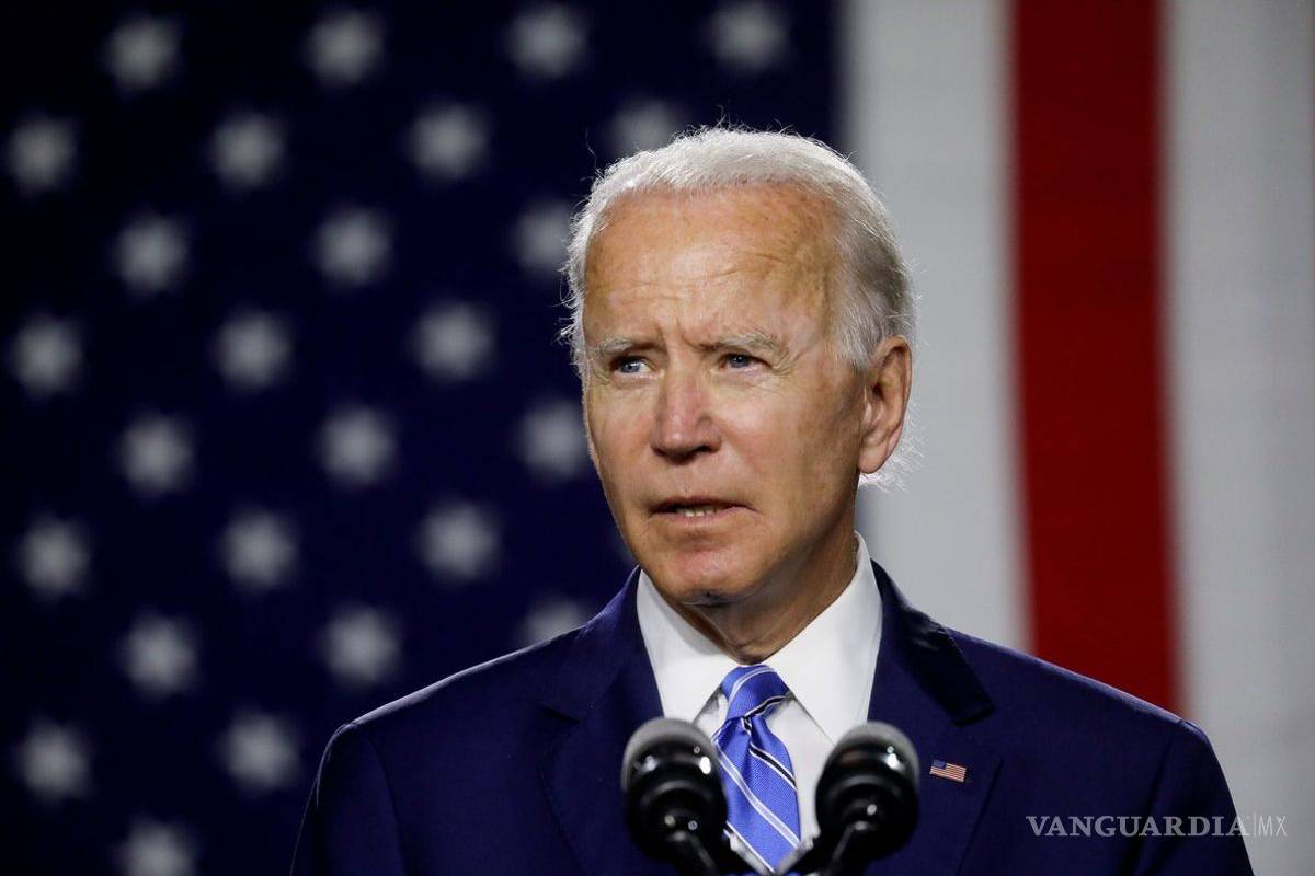 Han aplicado más de 300 millones de vacunas anticovid en Estados Unidos; Biden lo celebra