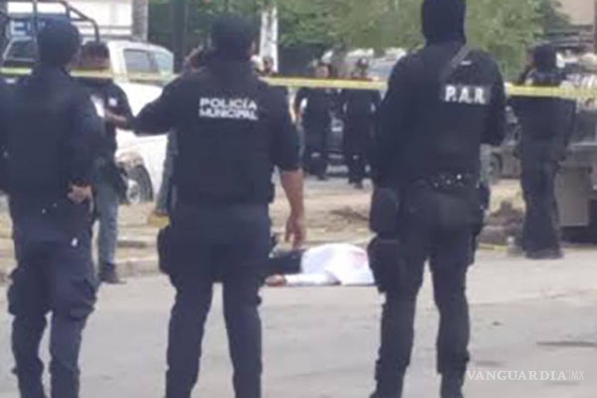 $!Fue un atentado directo contra la maestra; no fue contra el desfile en Torreón