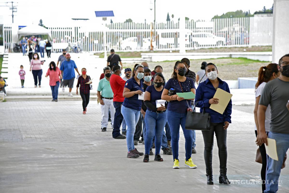 Extienden vacunación de 40 a 49 en UAdeC, aplicarán refuerzo de 50 a 59 para Arteaga este jueves