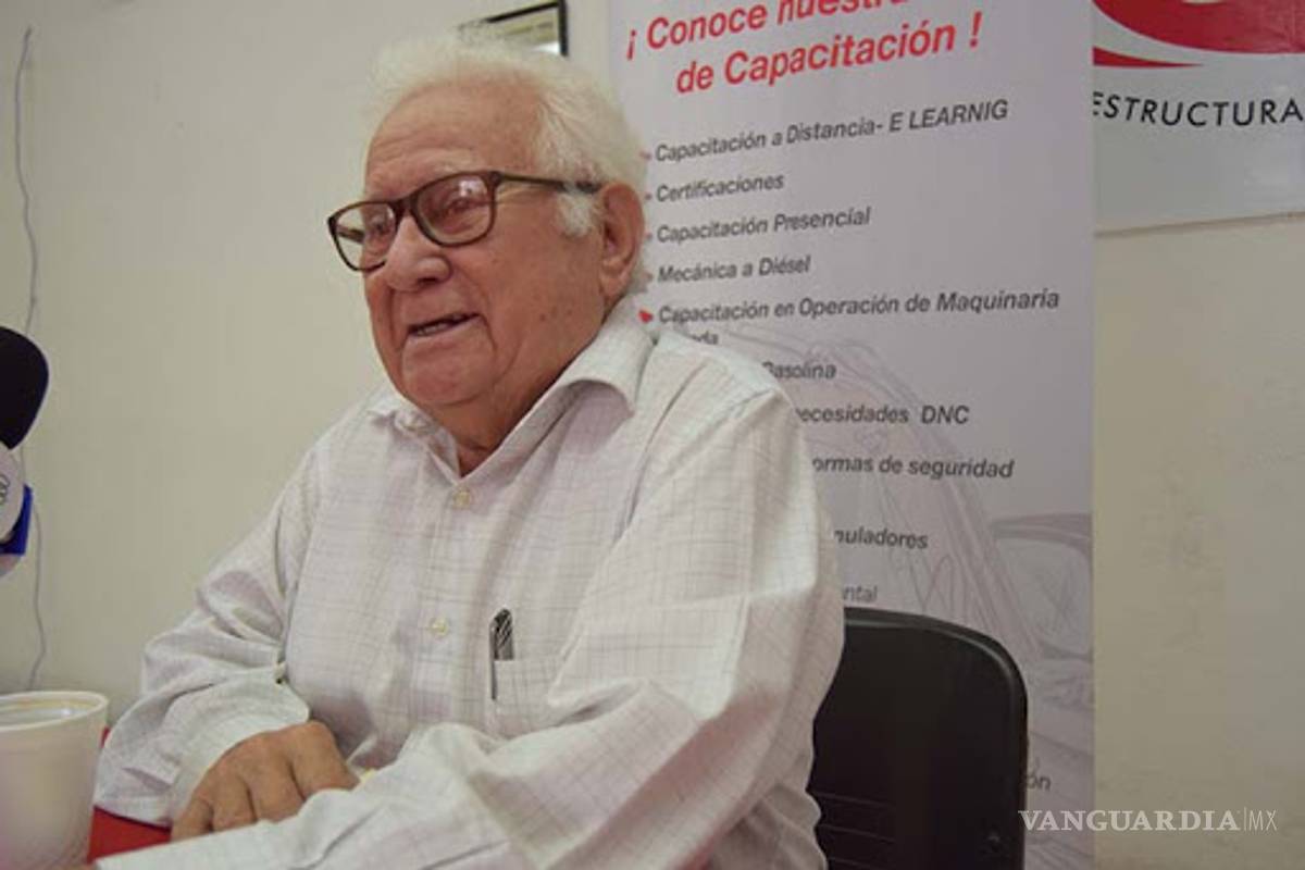 Cinco empresas cierran en Monclova; CMIC culpa a López Obrador