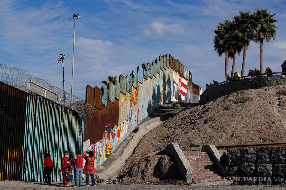 $!Migrante hondureña que viajó con caravana da a luz en EU