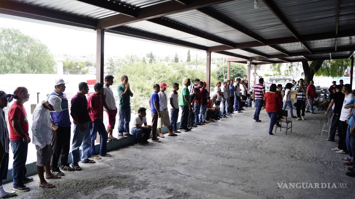 Invitan a saltillenses a convivir con migrantes esta Navidad