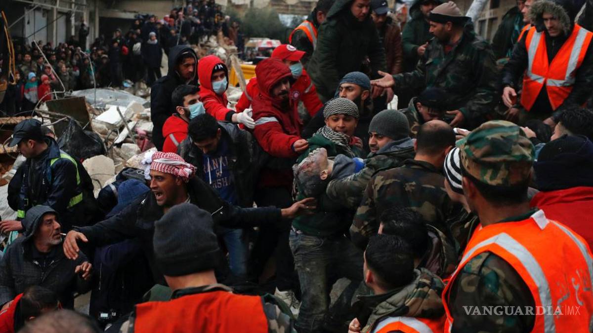 Fuerte terremoto de magnitud 7.8 remece a Turquía y Siria (Fotos)