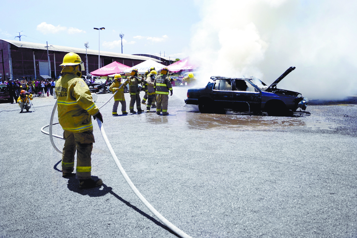 Tres años después se concreta comodato de edificio para bomberos de Ramos Arizpe
