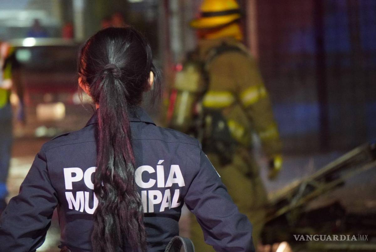 $!Policías municipales resguardaron la zona mientras se realizaban las diligencias correspondientes.