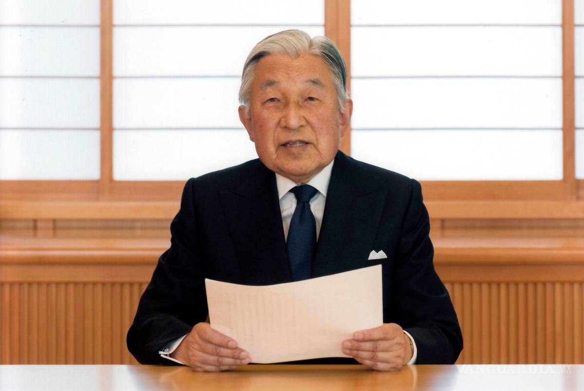 $!Akihito, cede el trono japonés por primera vez en 200 años