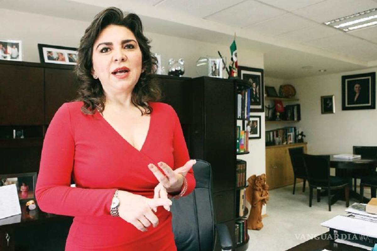 Busca Ivonne Ortega aparecer con Zavala en boletas de 2018