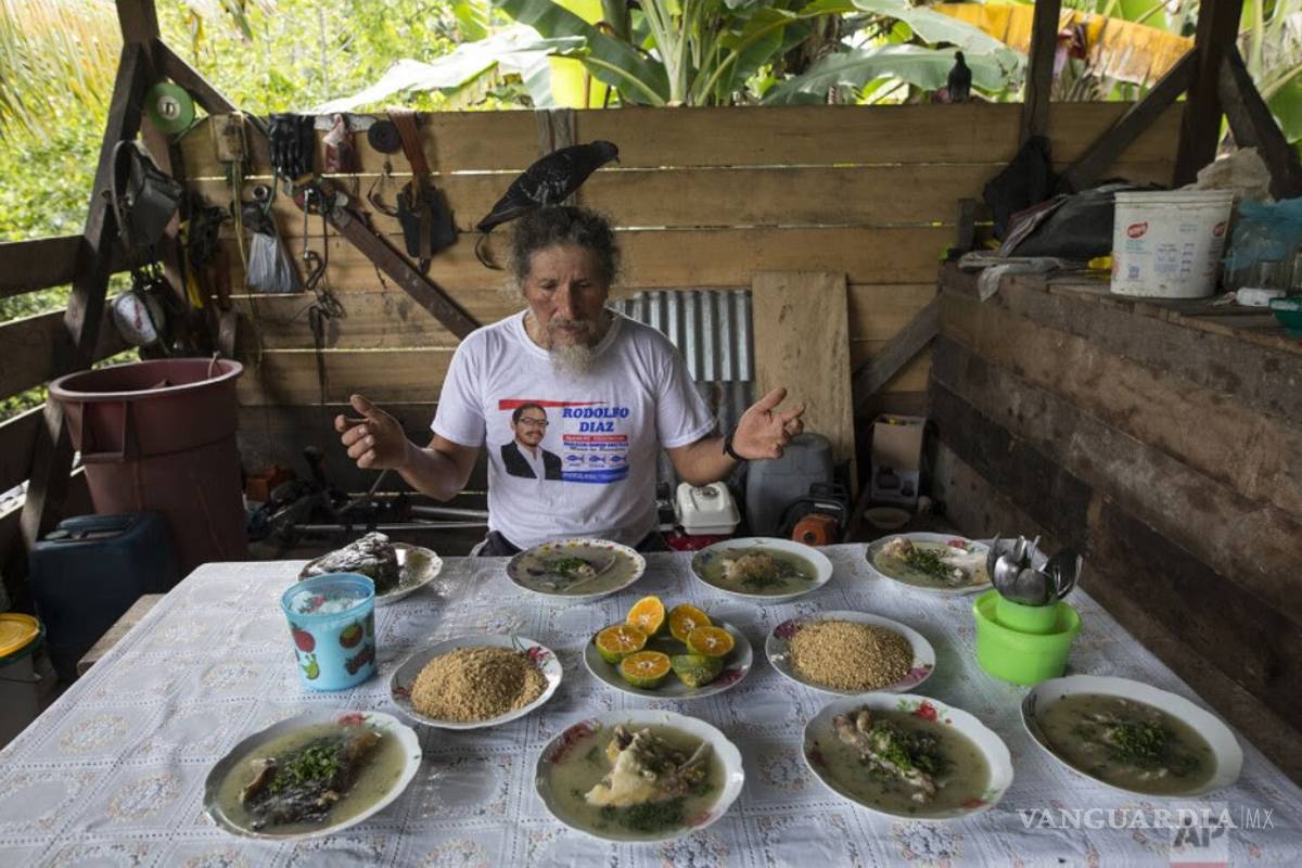 Jugo Naranja: En mayo vacunarán a mayores de 50 años