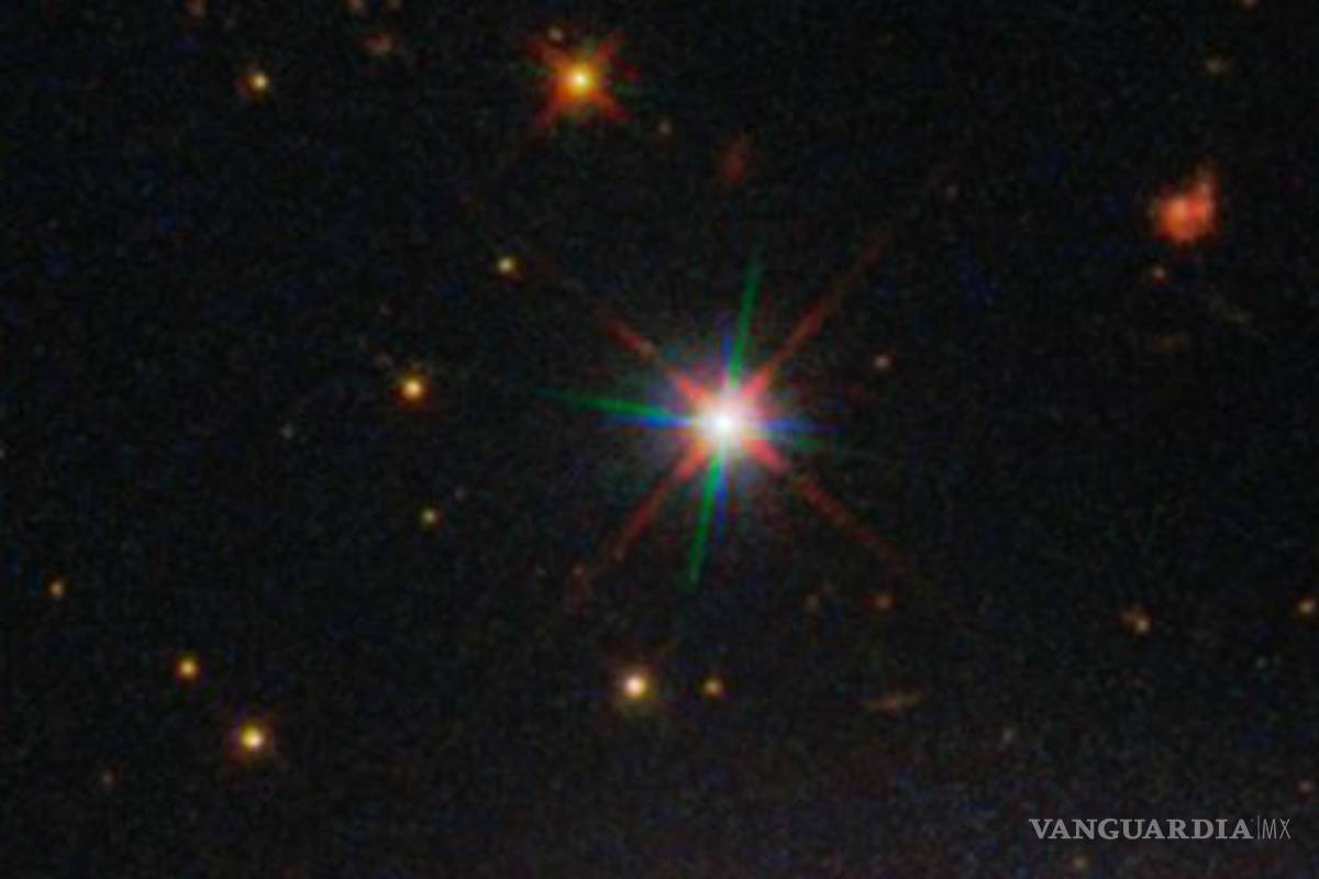 NASA revela imagen de estrella recién nacida