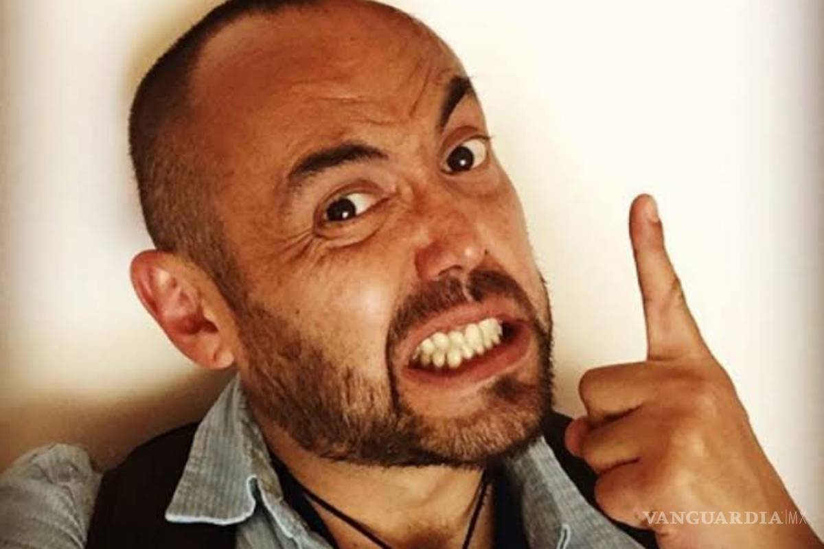 Mauricio Clark dice que dejar el WhatsApp y las redes sociales te quitan lo gay