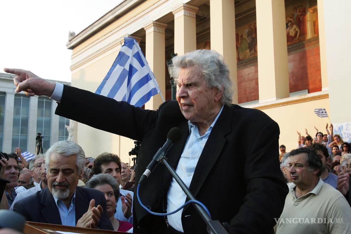 Mikis Theodorakis, gran compositor griego del siglo XX, muere a los 96 años