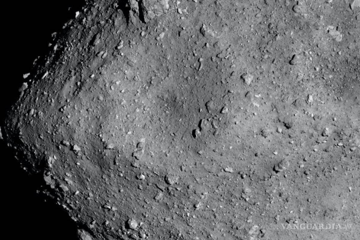 Descubren que el asteroide Ryugu contiene vitamina B3 y un componente básico del ARN