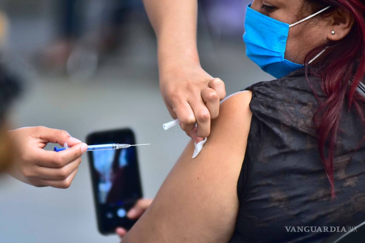 Repetirán exitoso esquema de vacunación antiCOVID en empresas de Coahuila