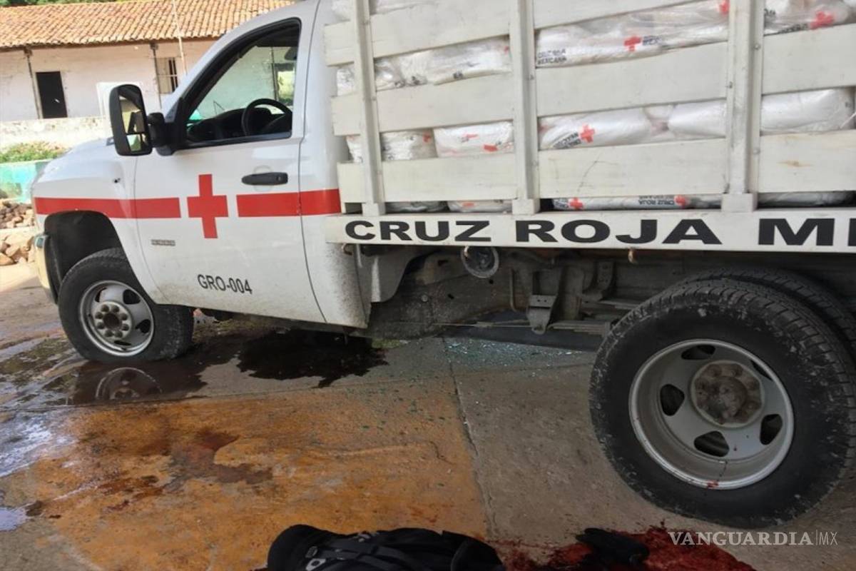 Comando mata a 3 policías y un paramédico de la Cruz Roja en Guerrero