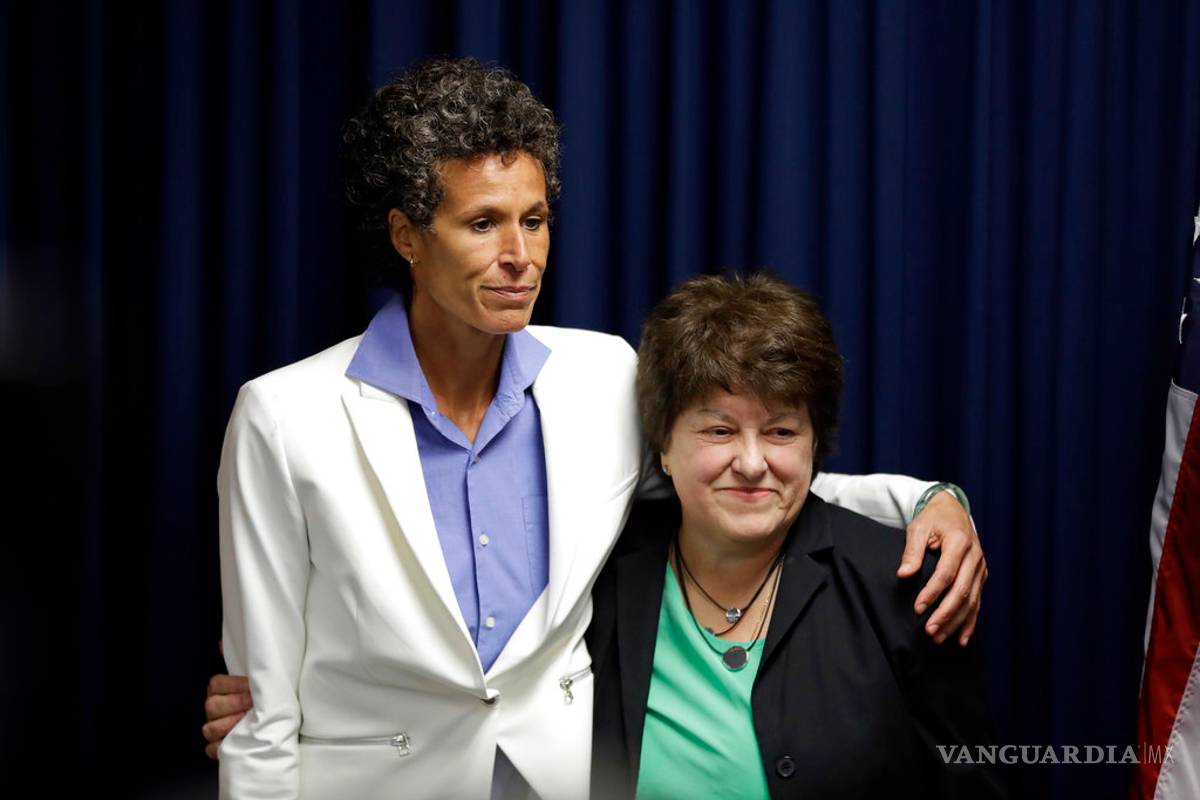 $!Acusadora de Cosby celebra veredicto