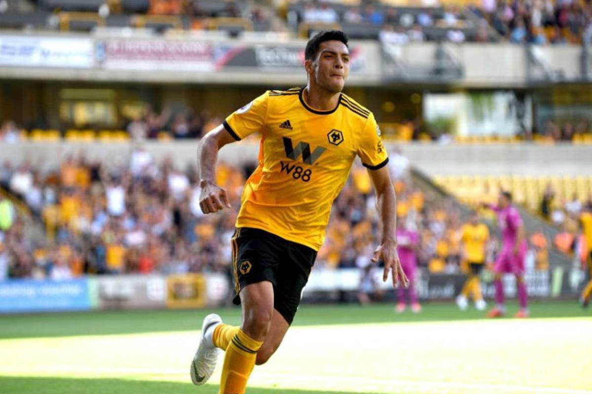 Raúl Jiménez anota gol en la victoria de Wolverhampton ante Villarreal