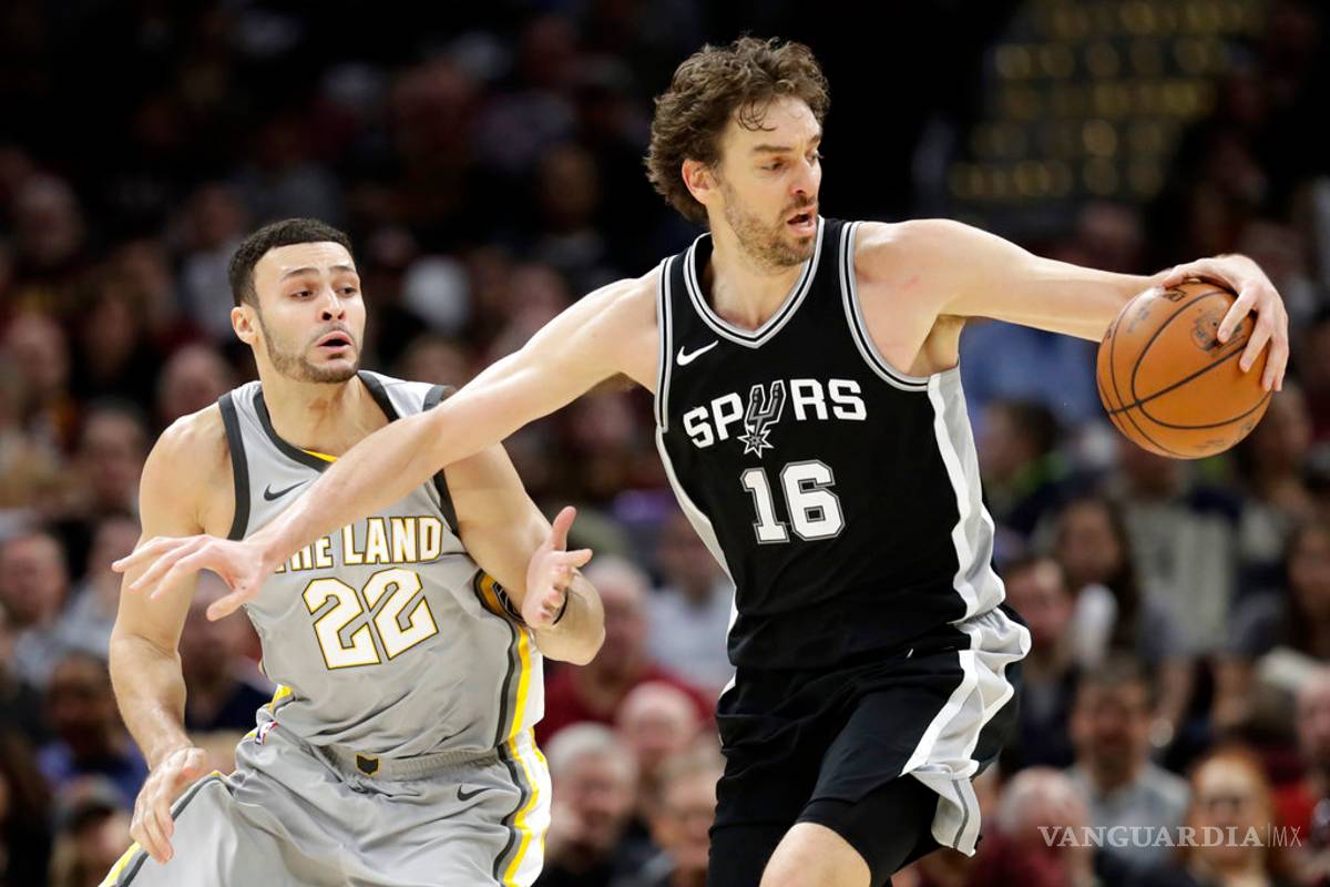 Los Spurs vencen a los Cavs y rompen mala racha