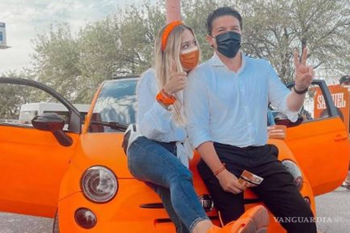 El Fosfomóvil... Samuel García y Mariana Rodríguez aprovechan el 'fosfo fosfo' y encienden las redes sociales