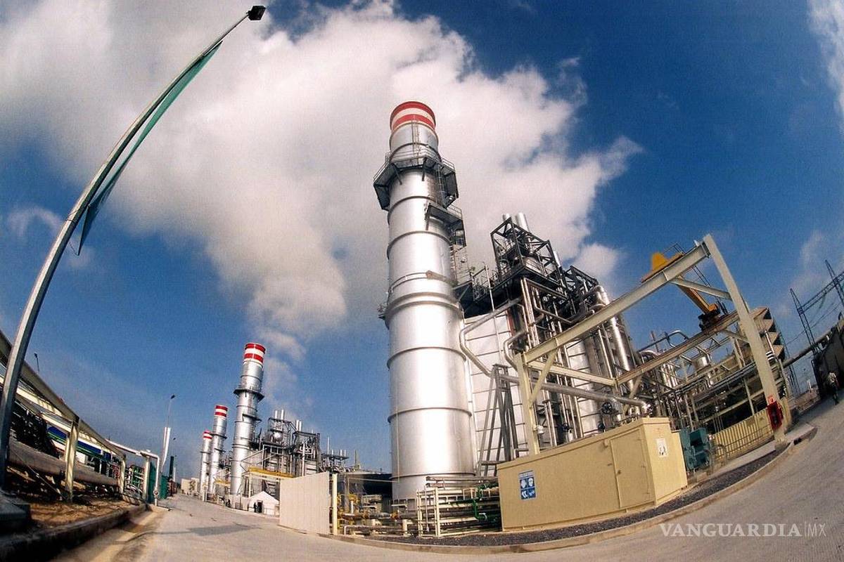 ‘Nacionaliza’ Gobierno 13 centrales de Iberdrola