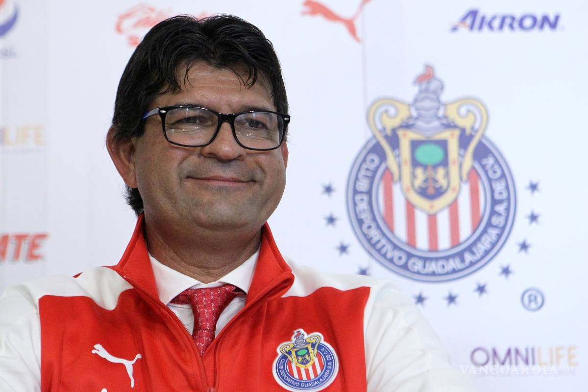 OFICIAL: José Cardozo deja la dirección técnica de las Chivas