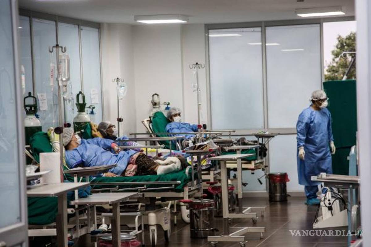 Acechan sobrecarga y desabasto a hospitales gratuitos para todos