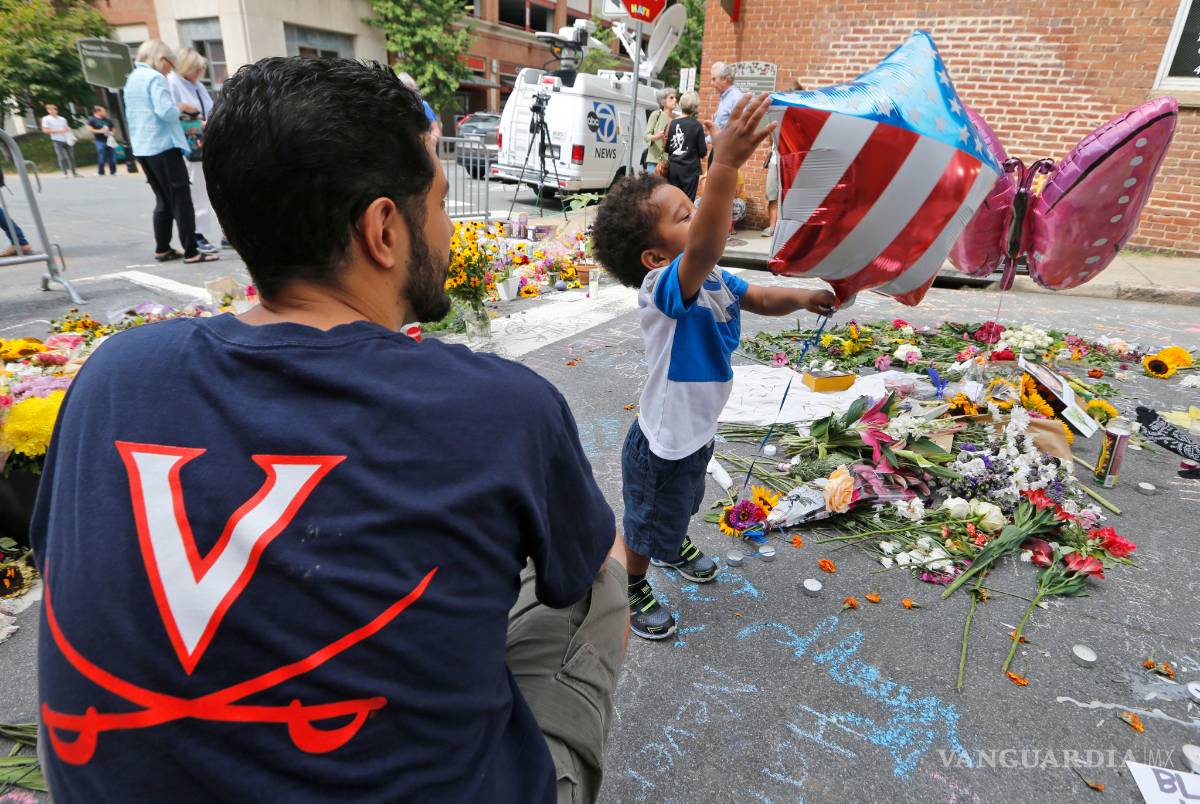 $!Marcha de supremacistas: El auge de la ultraderecha le estalla a Donald Trump